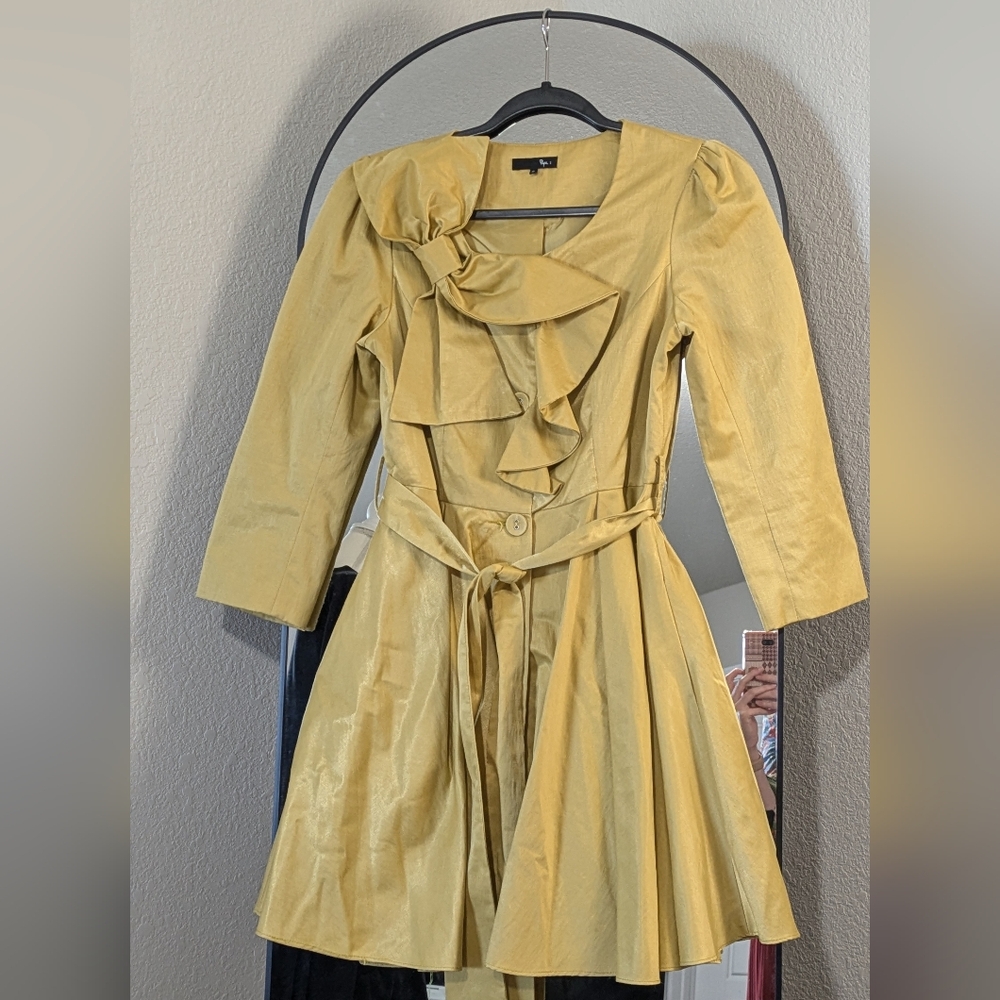 Elegant Yellow Jacket with Bow Detail